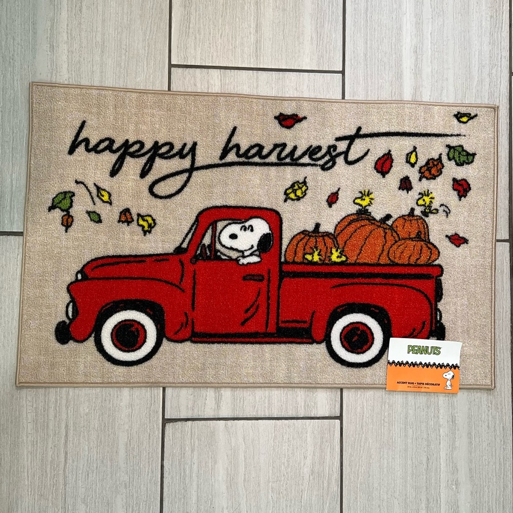 ⭐️Last One⭐️ NWT Peanuts Snoopy "Happy Harvest" Red Truck Accent Rug